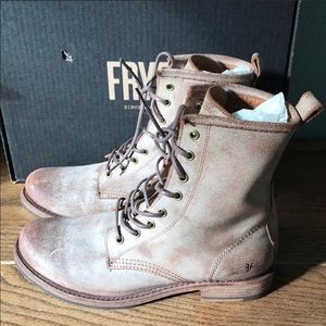 Frye Veronica Combat Boot size 9.5